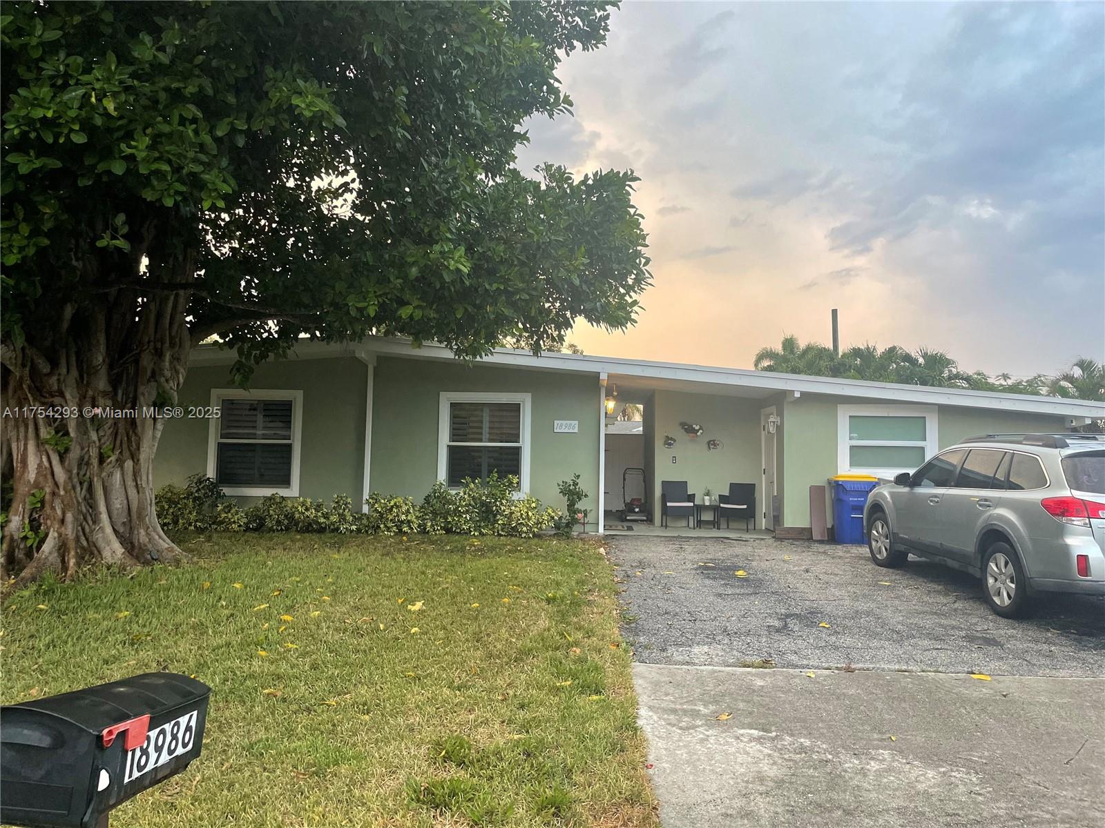 18986 Se Mayo Dr, Jupiter, Palm Beach County, Florida - 4 Bedrooms  
2 Bathrooms - 