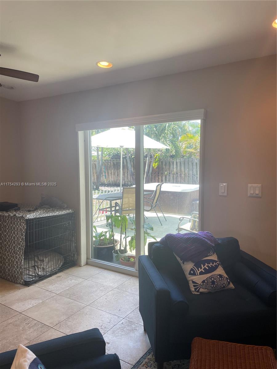 TROPIC VISTA - Residential