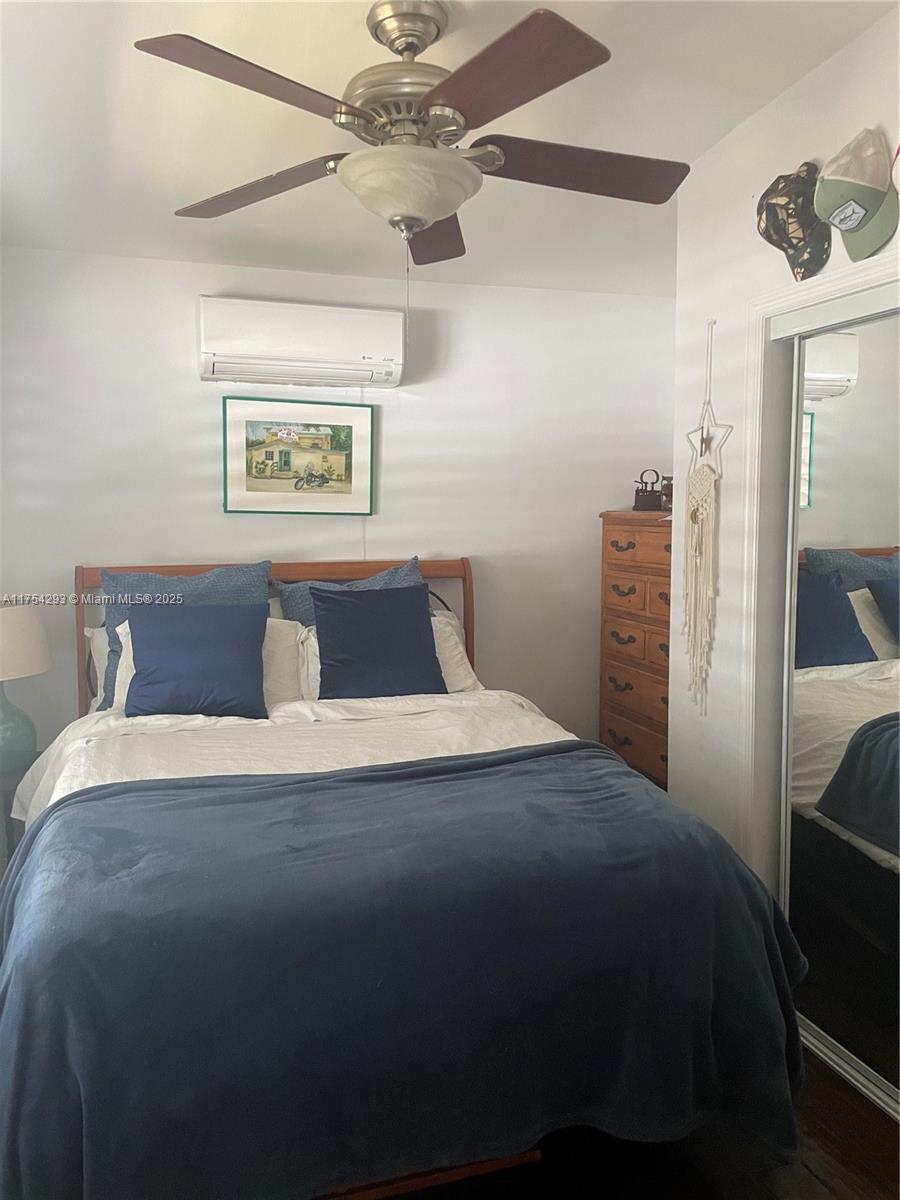 18986 SE Mayo Dr