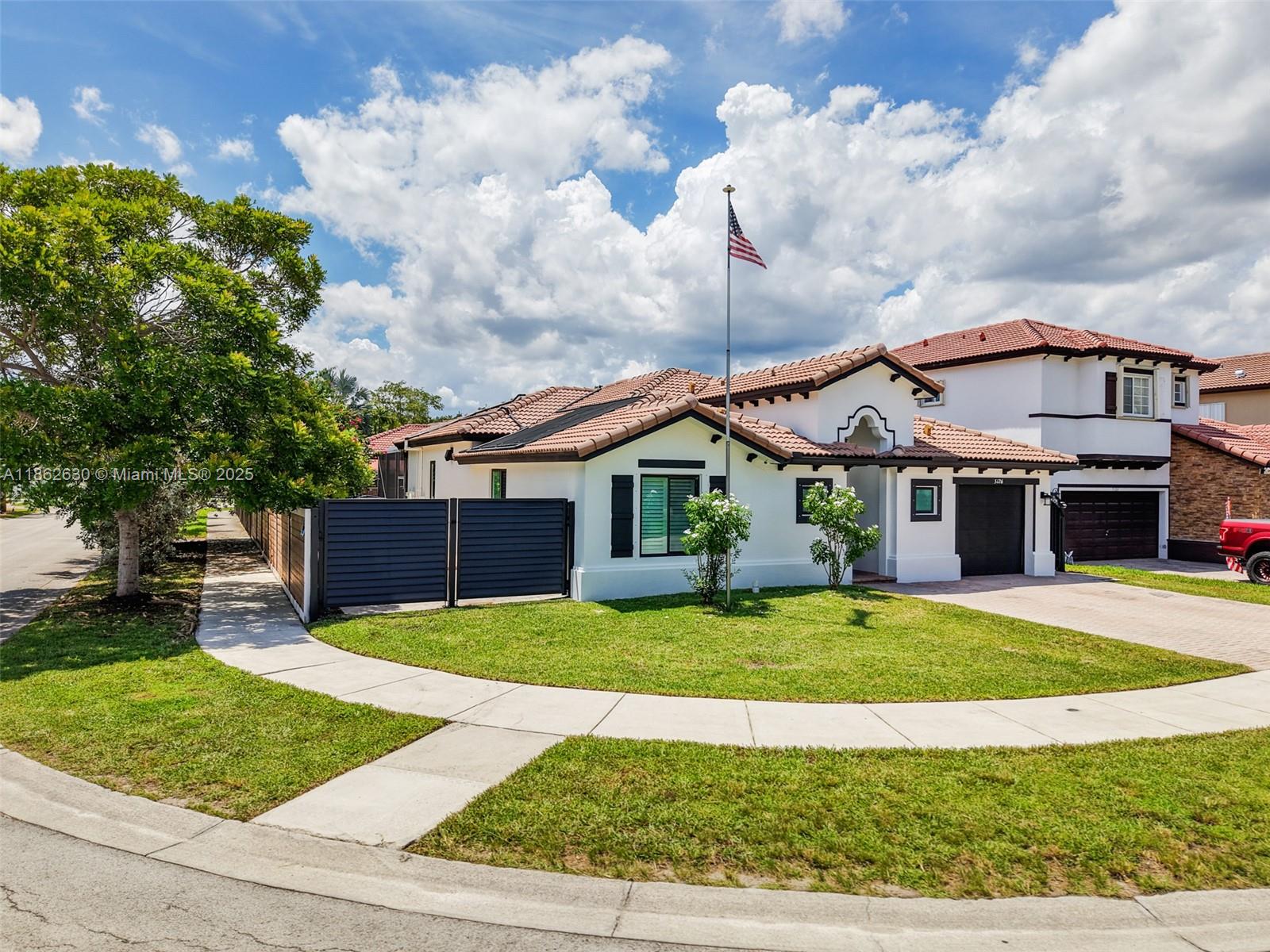 5126 SW 165th Ave