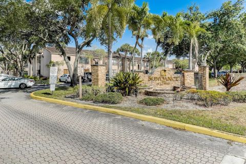 2846 S University Dr 4104 Davie FL 33328