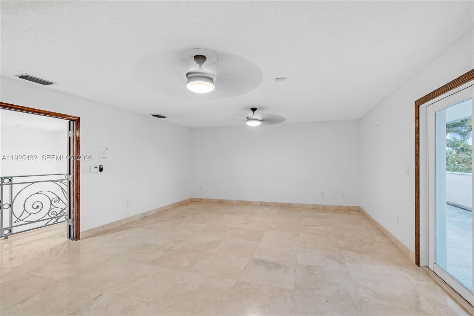 FIRST ADDN TO RO-JEN ESTA - Residential