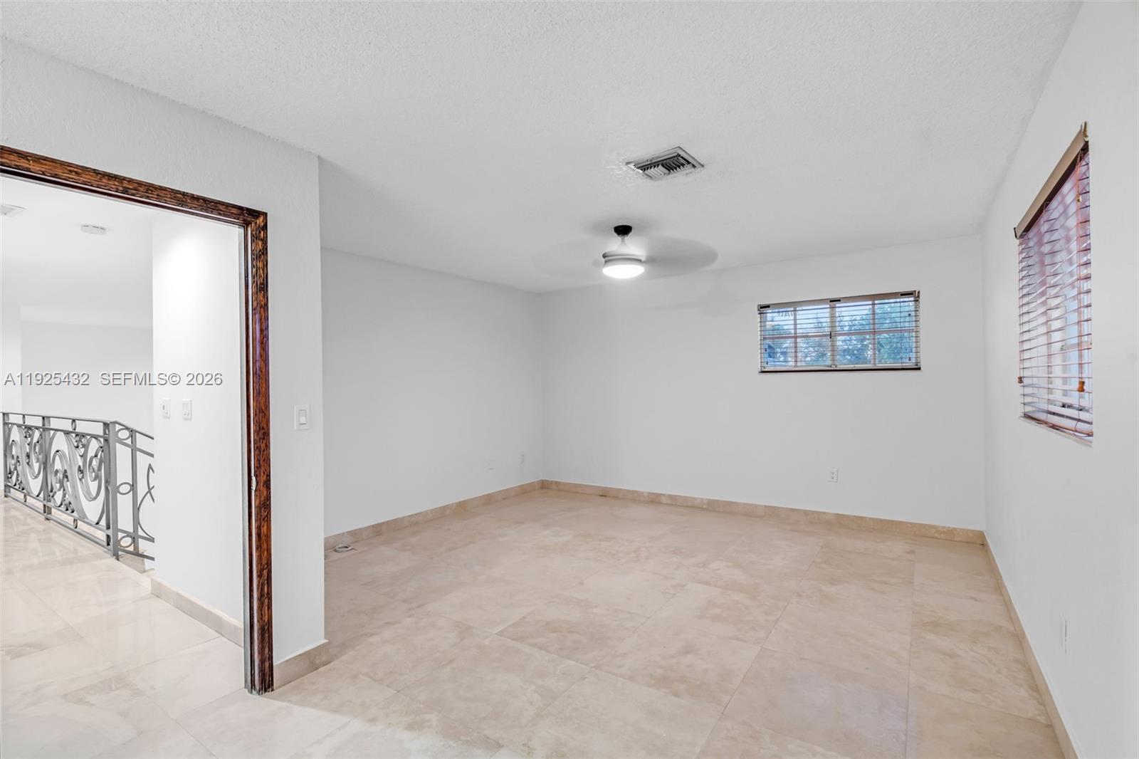 FIRST ADDN TO RO-JEN ESTA - Residential