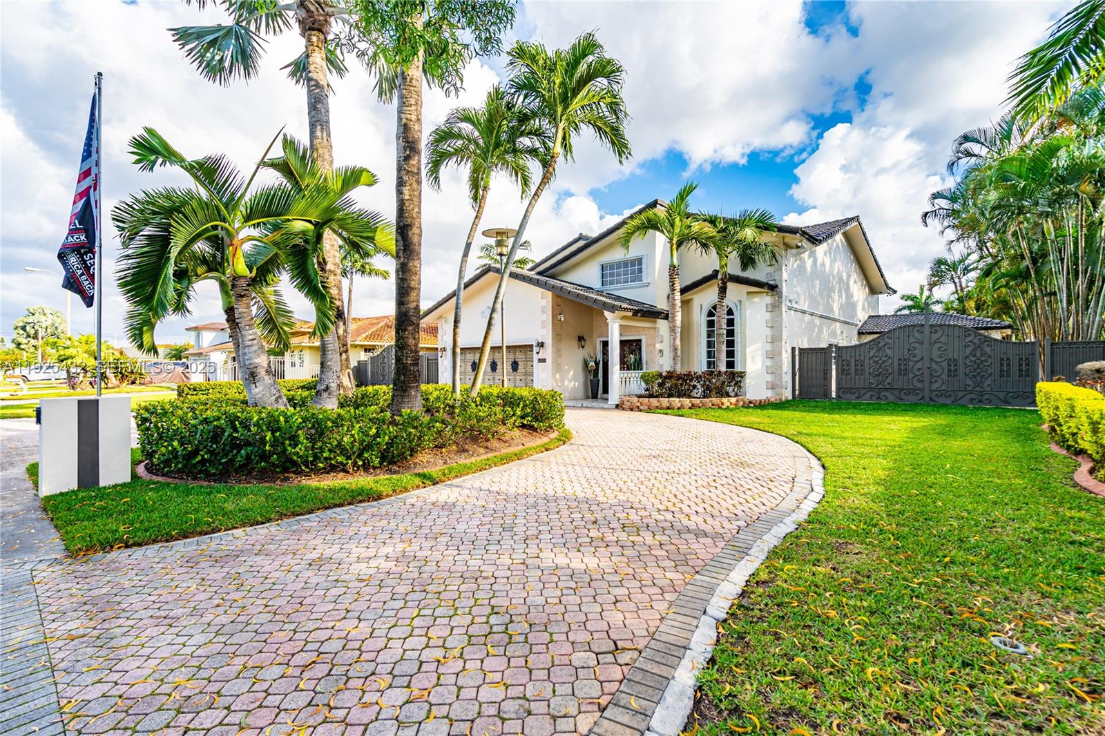 FIRST ADDN TO RO-JEN ESTA - Residential