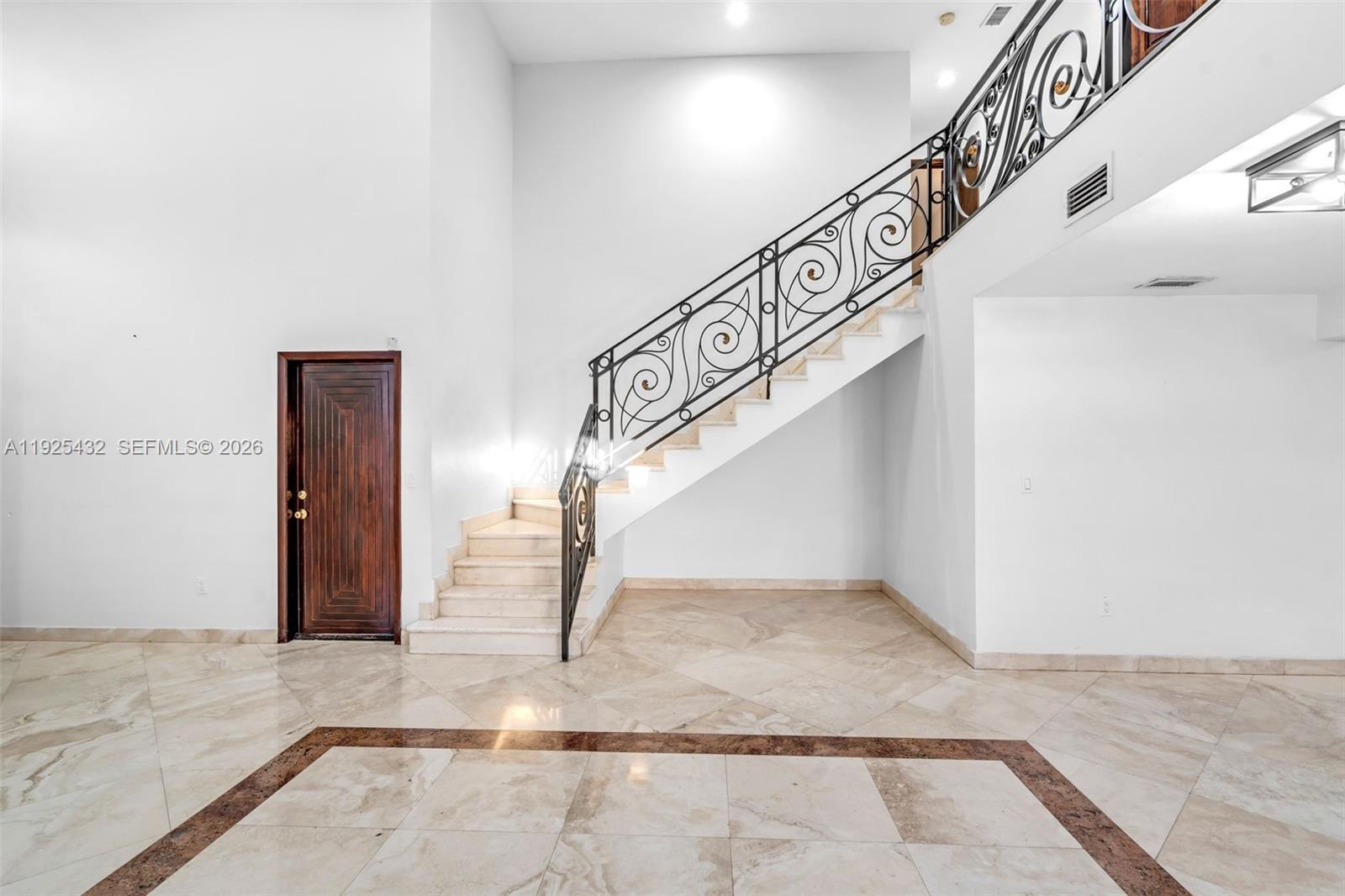 FIRST ADDN TO RO-JEN ESTA - Residential