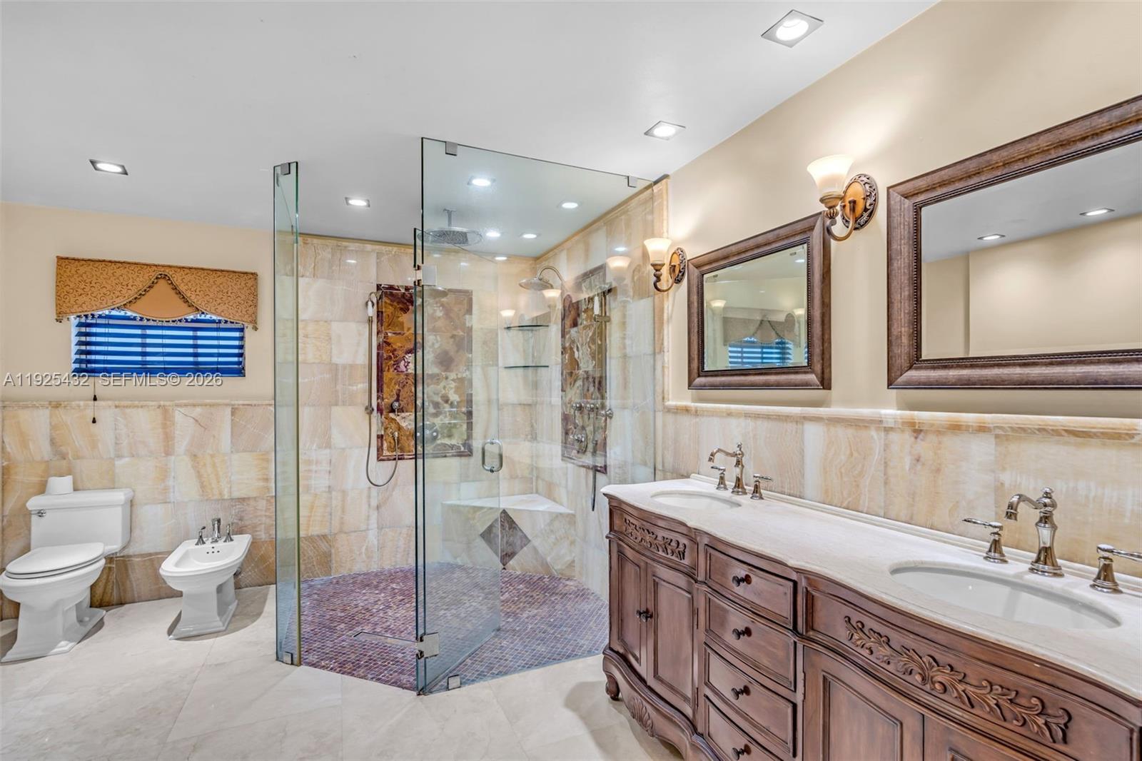 FIRST ADDN TO RO-JEN ESTA - Residential