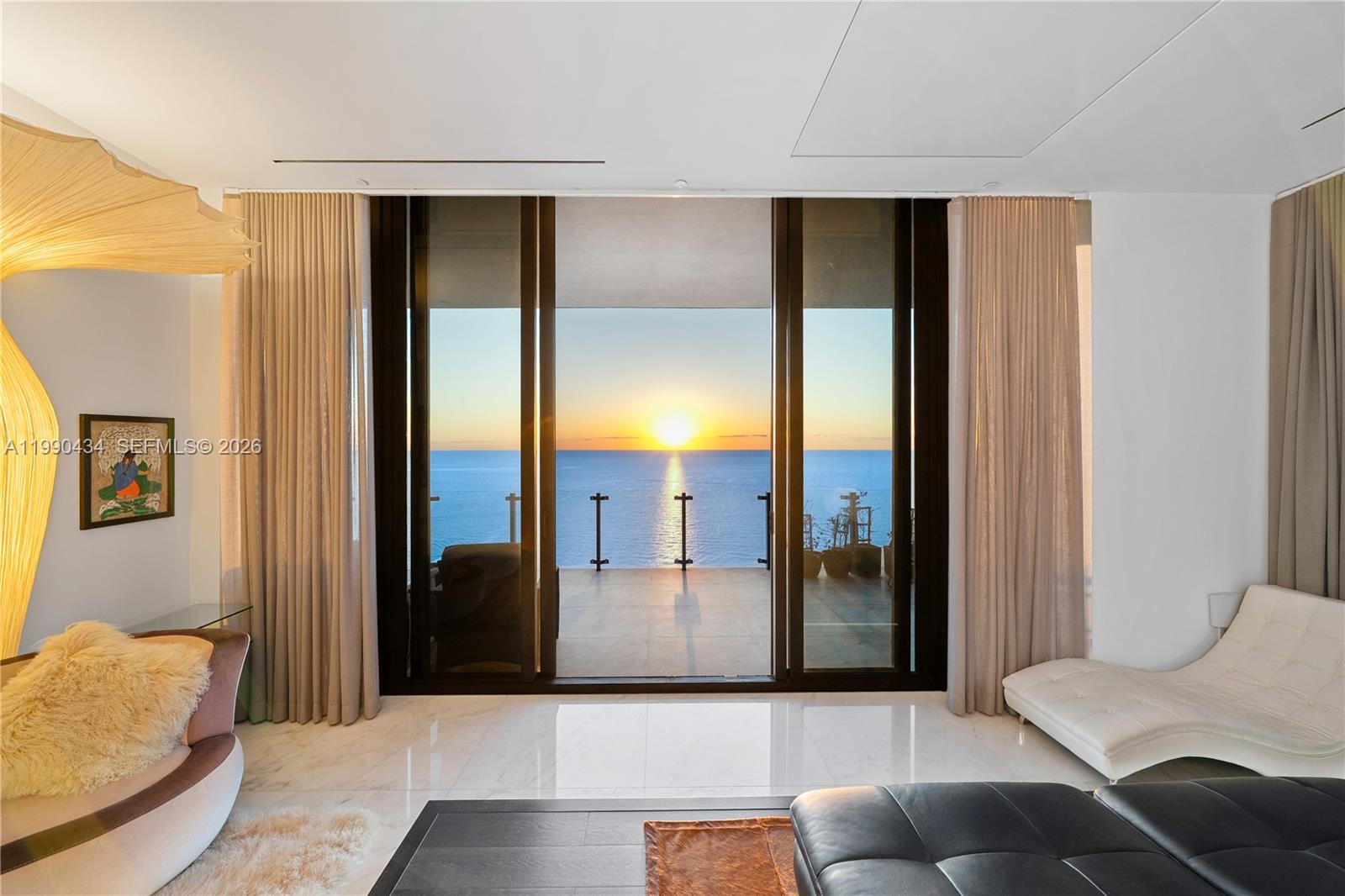 MUSE CONDO - Residential