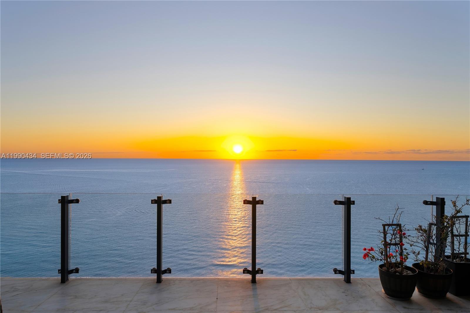 MUSE CONDO - Residential