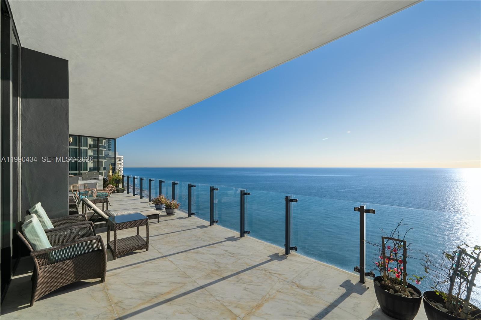 MUSE CONDO - Residential