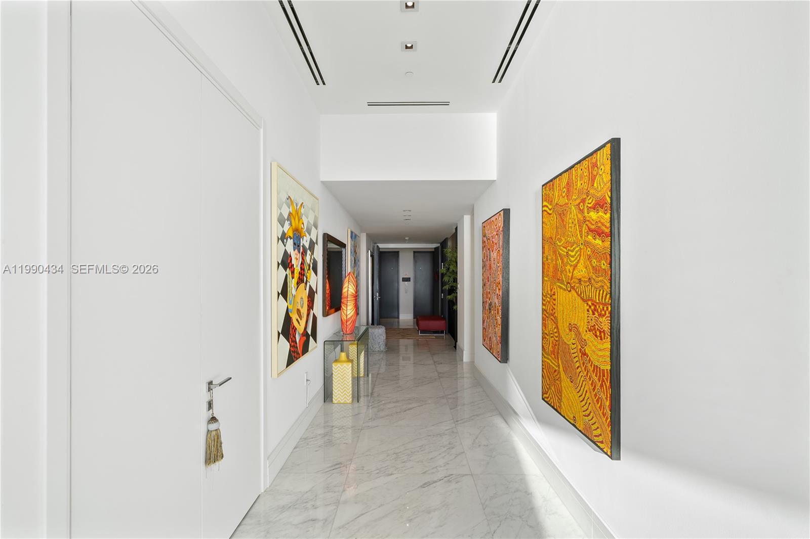 MUSE CONDO - Residential