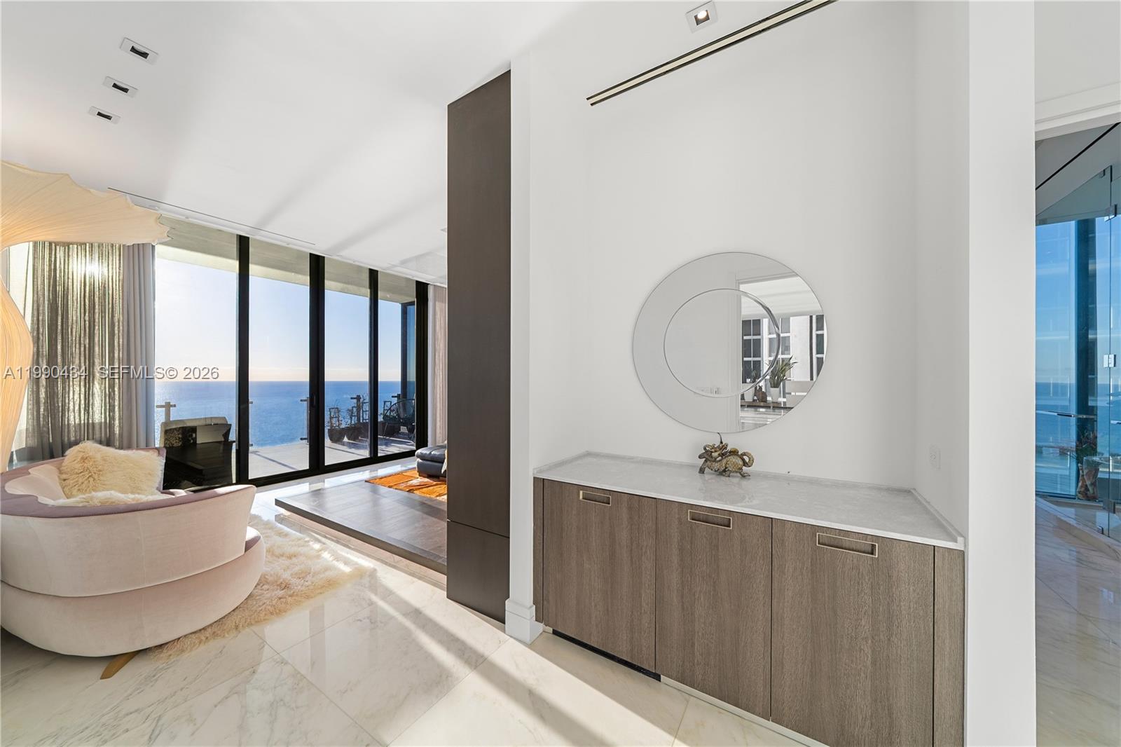 MUSE CONDO - Residential