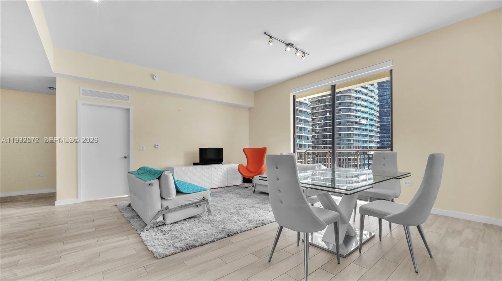 NINE AT MARY BRICKELL VIL - Residential
