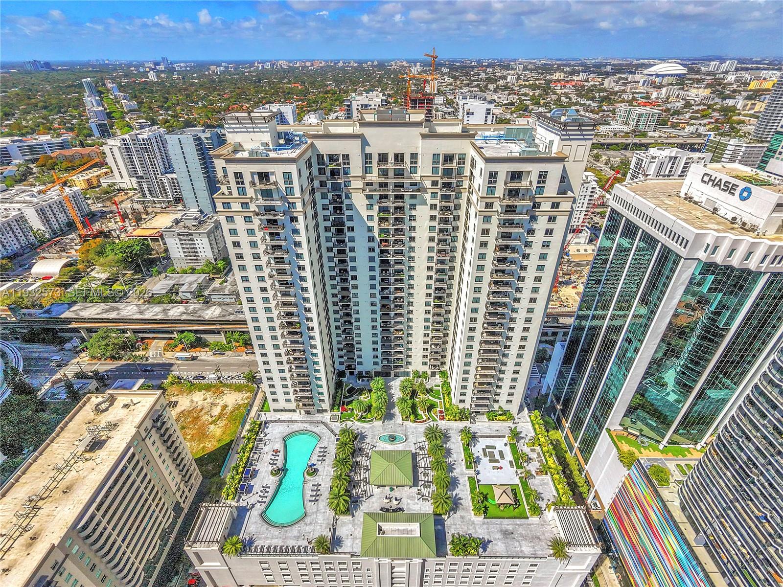 999 SW 1st Ave UPH12