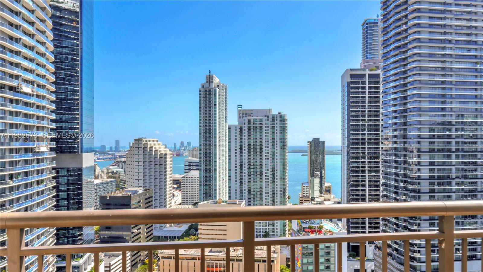 999 SW 1st Ave UPH12