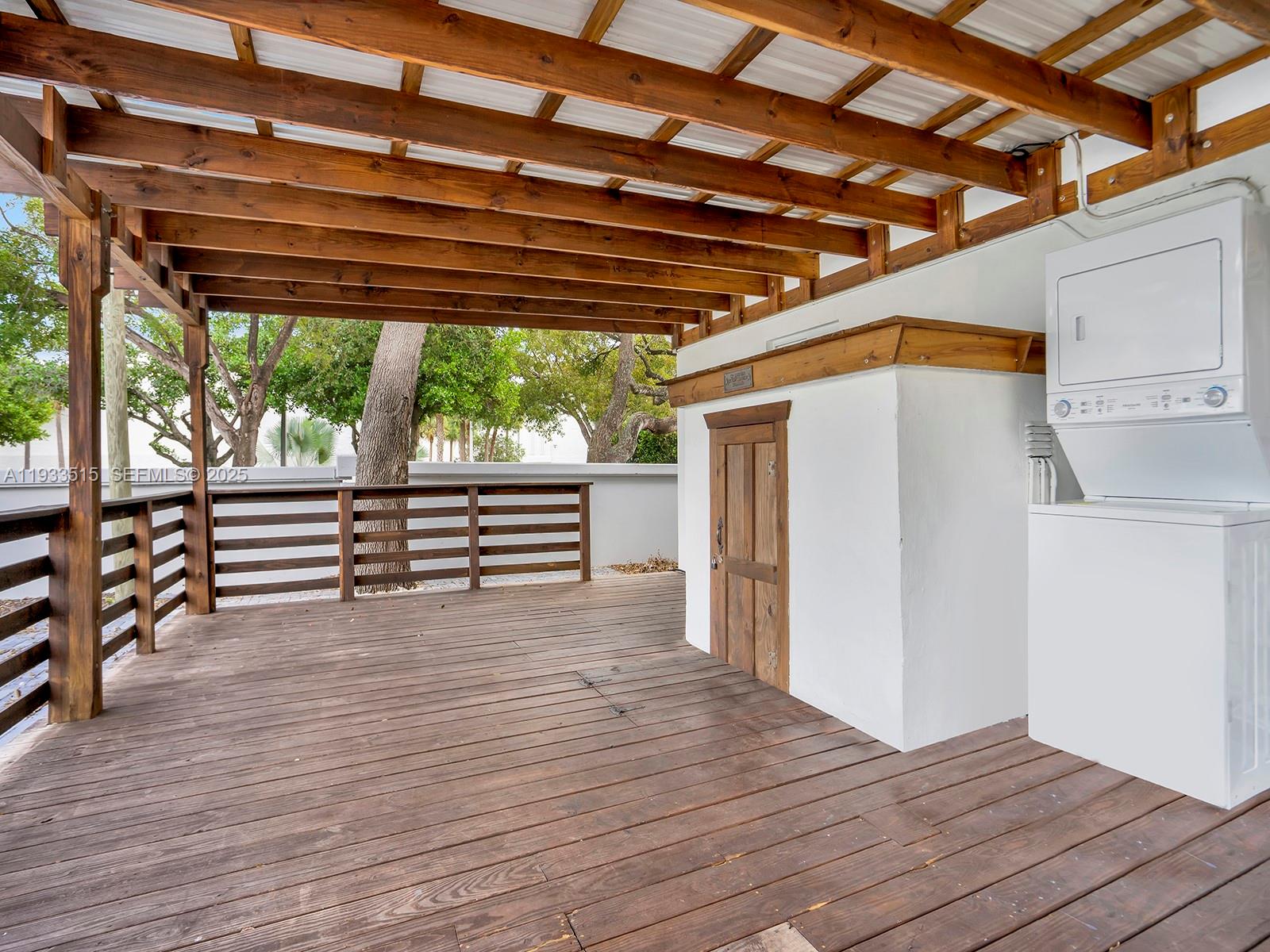 ARCH CREEK HIGHLANDS - Residential