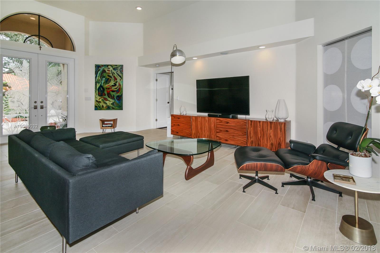 COUNTRY ISLES MANOR HOMES - Residential