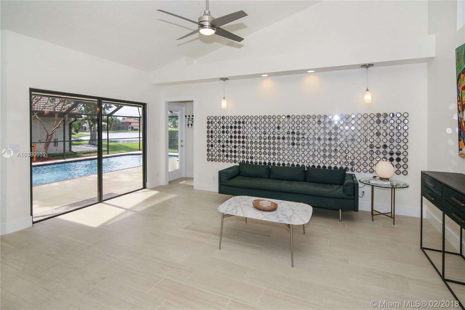 COUNTRY ISLES MANOR HOMES - Residential