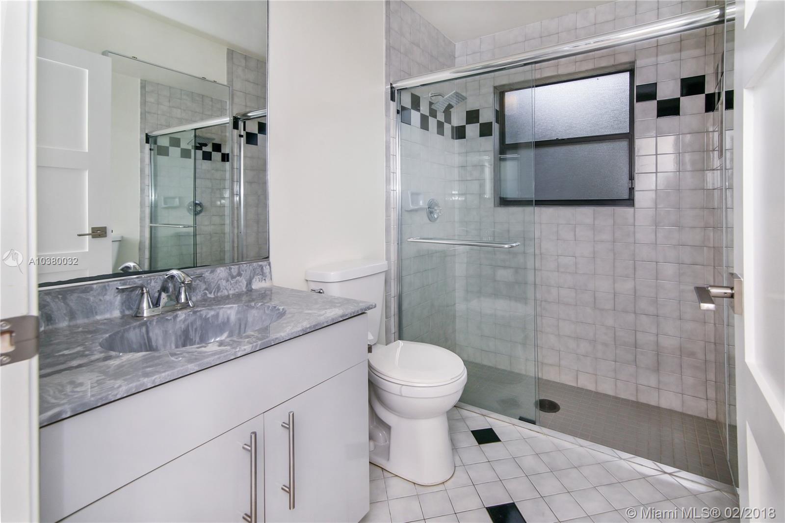 COUNTRY ISLES MANOR HOMES - Residential