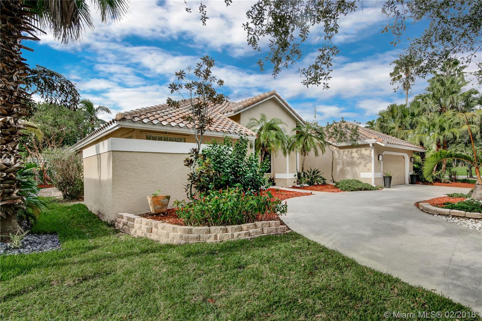 COUNTRY ISLES MANOR HOMES - Residential