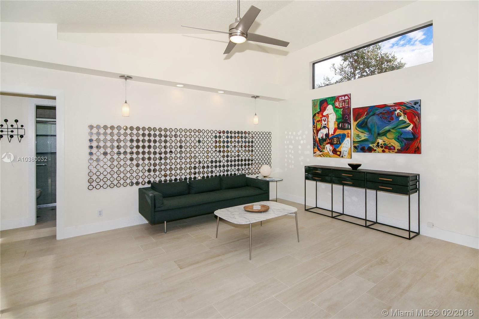 COUNTRY ISLES MANOR HOMES - Residential