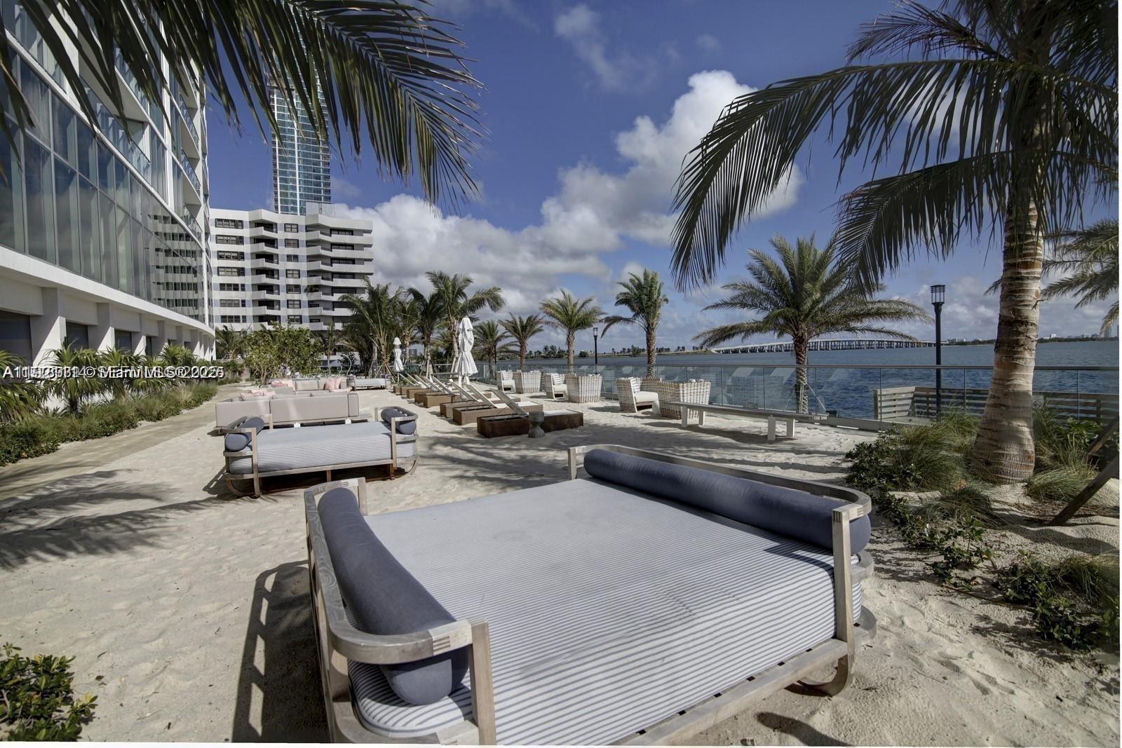 BISCAYNE BEACH CONDO - Residential