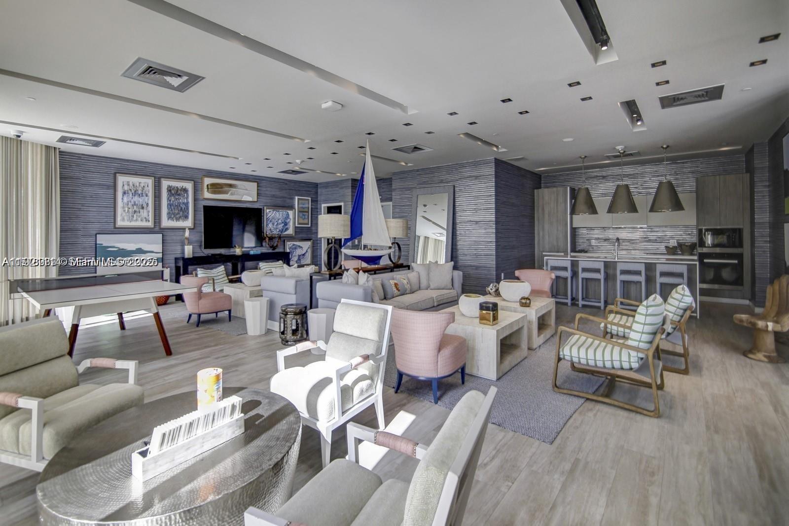 BISCAYNE BEACH CONDO - Residential