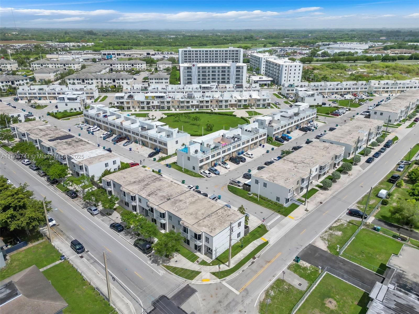 PARADISE GARDENS - Residential