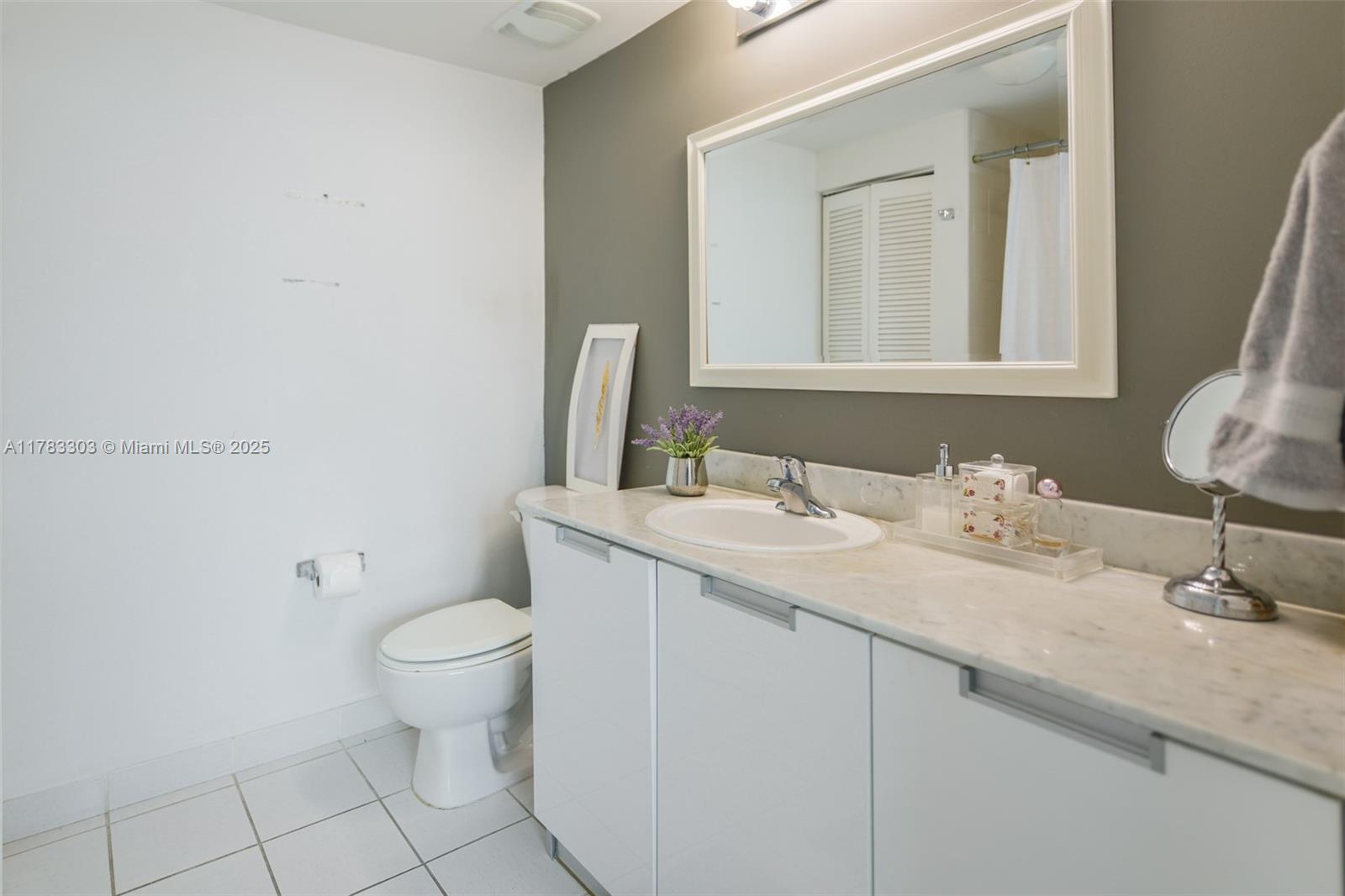 THE BRIDGEWATER CONDO - Residential