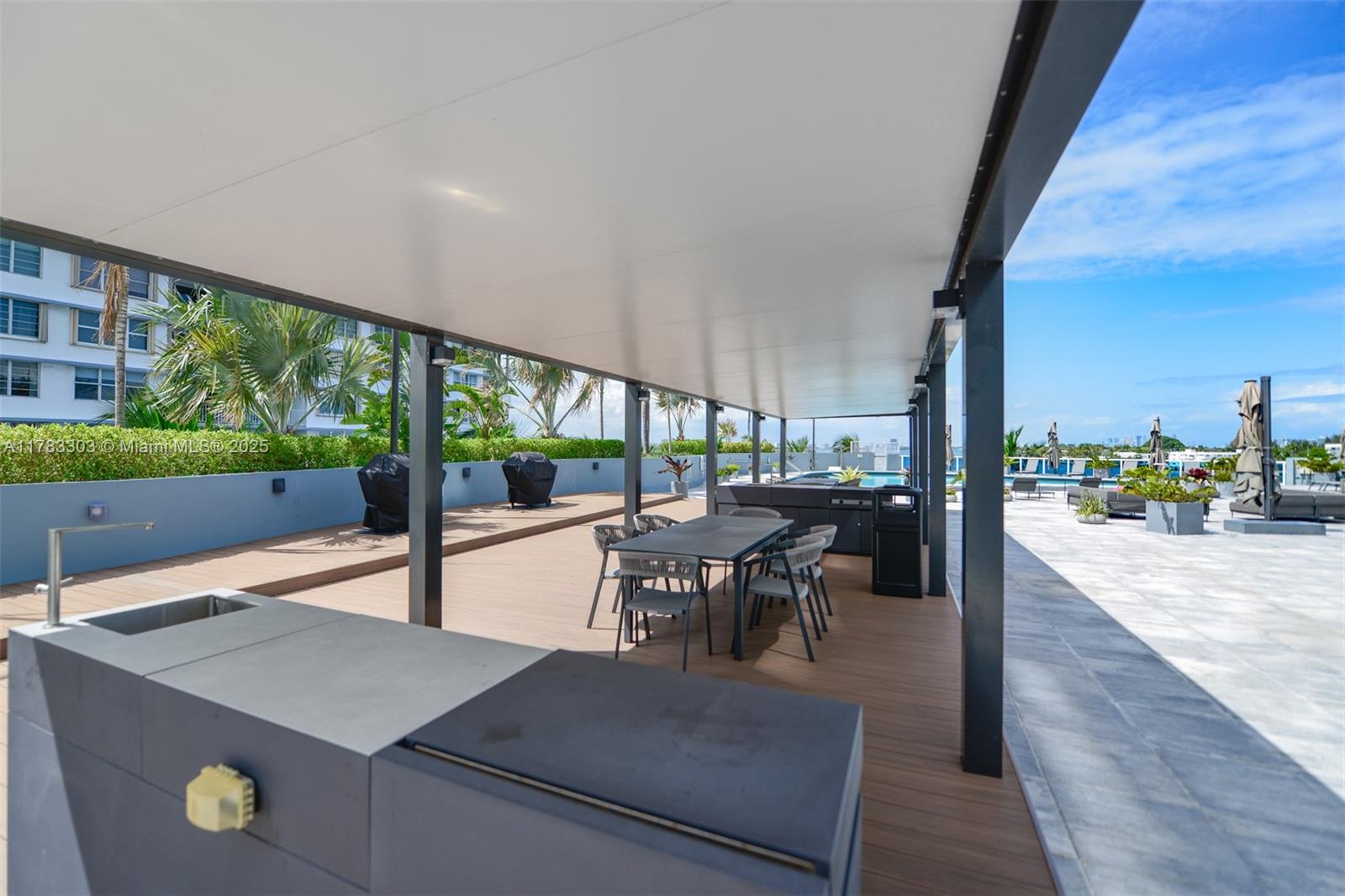 THE BRIDGEWATER CONDO - Residential