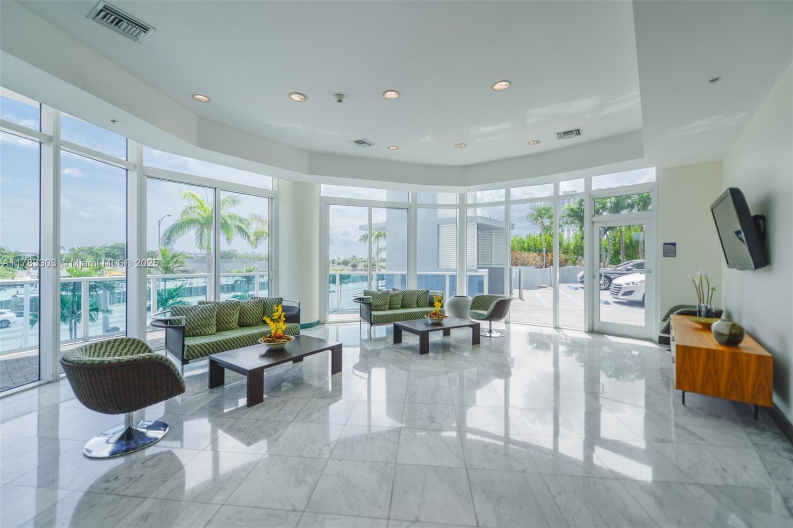 THE BRIDGEWATER CONDO - Residential