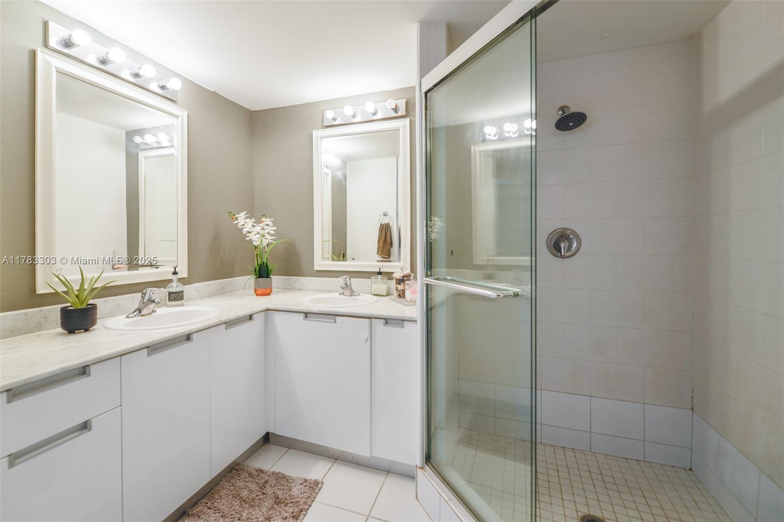 THE BRIDGEWATER CONDO - Residential