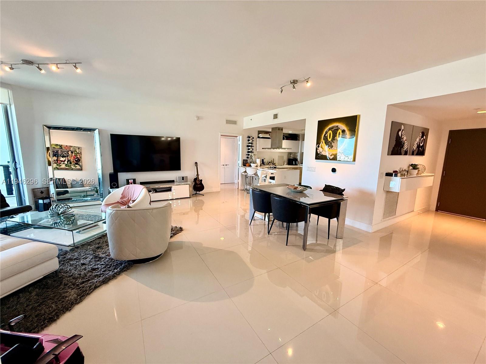 MARINA PALMS RESIDENCES N - Residential