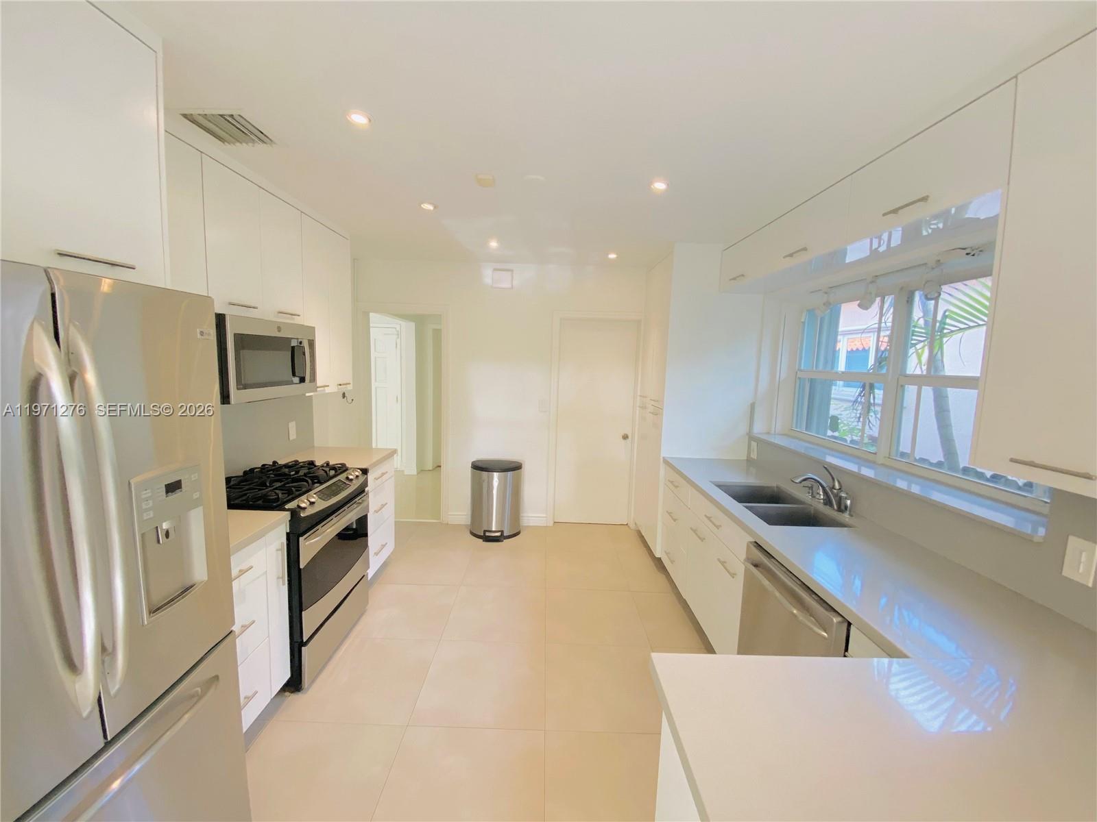 SECOND AMD PLAT OF NORMAN - Residential Lease