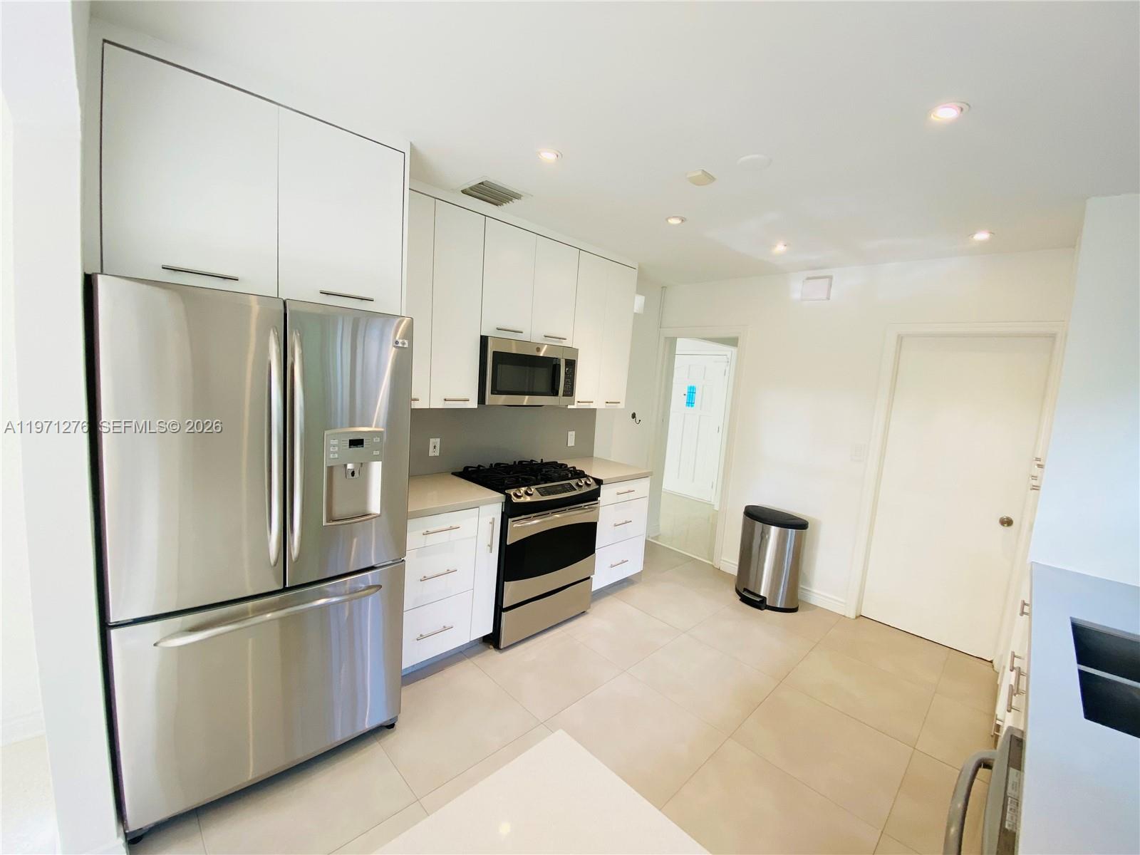 SECOND AMD PLAT OF NORMAN - Residential Lease