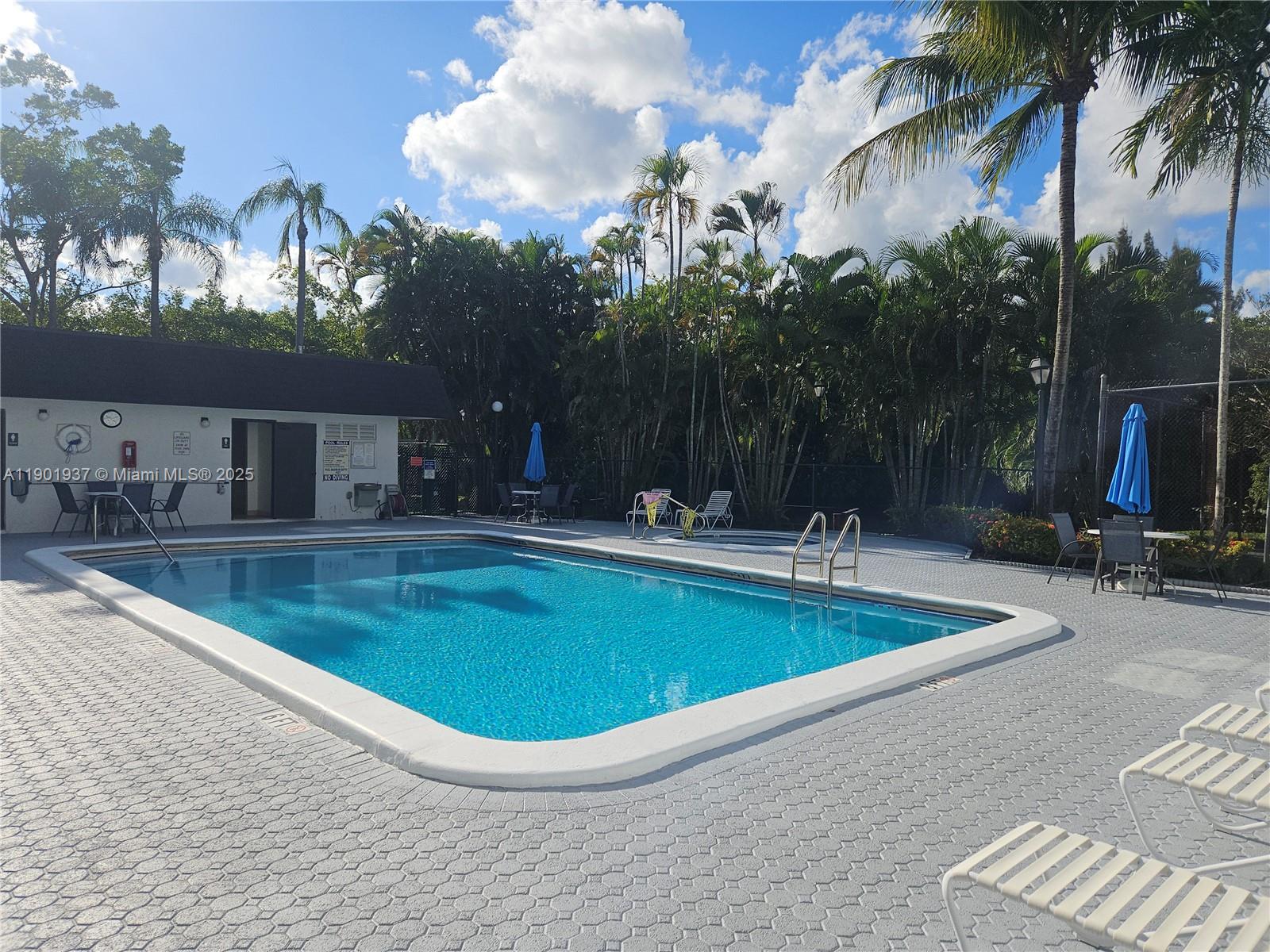 MANARANDA VILLAGE CONDO - Residential Lease