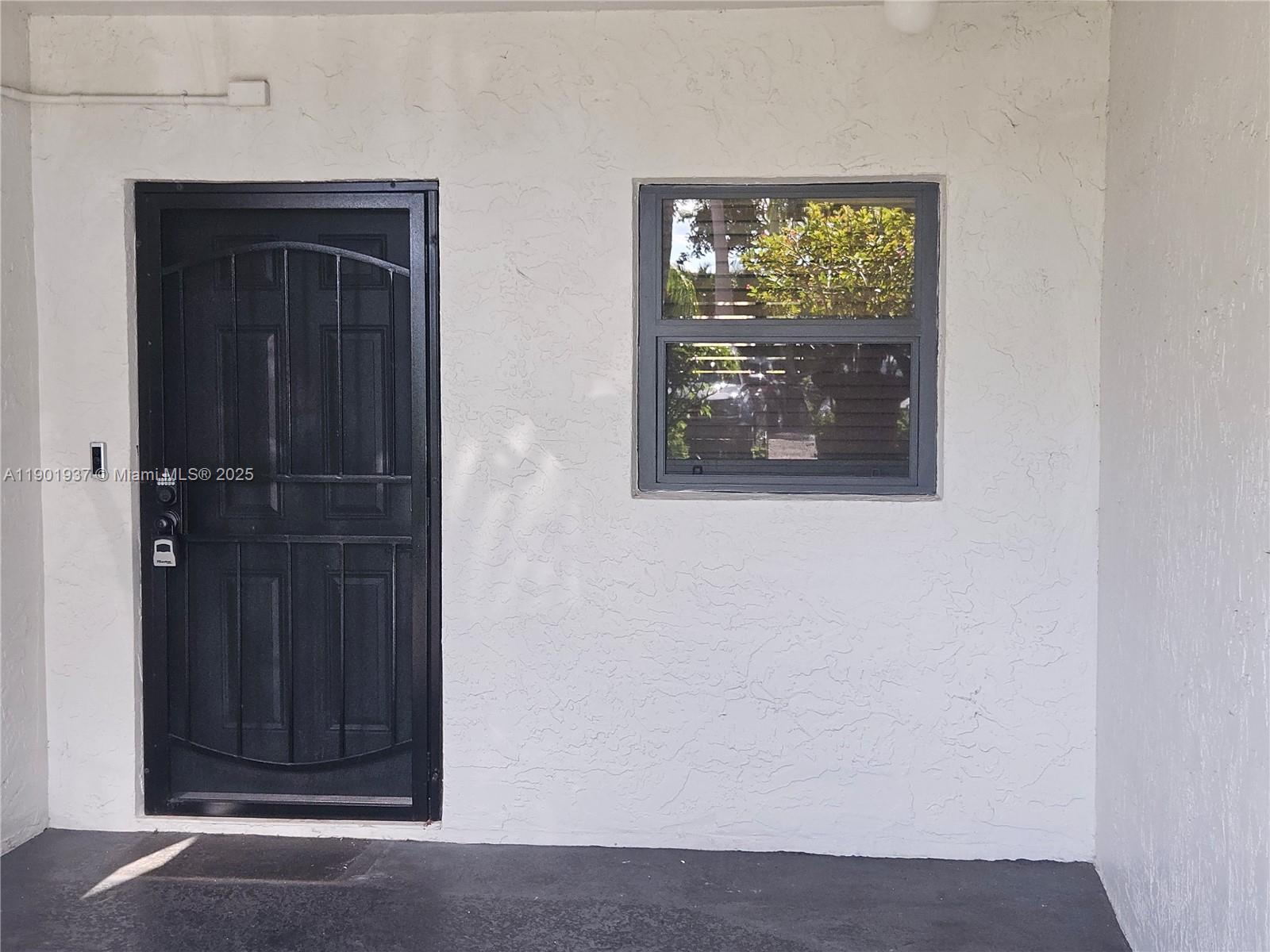 MANARANDA VILLAGE CONDO - Residential Lease