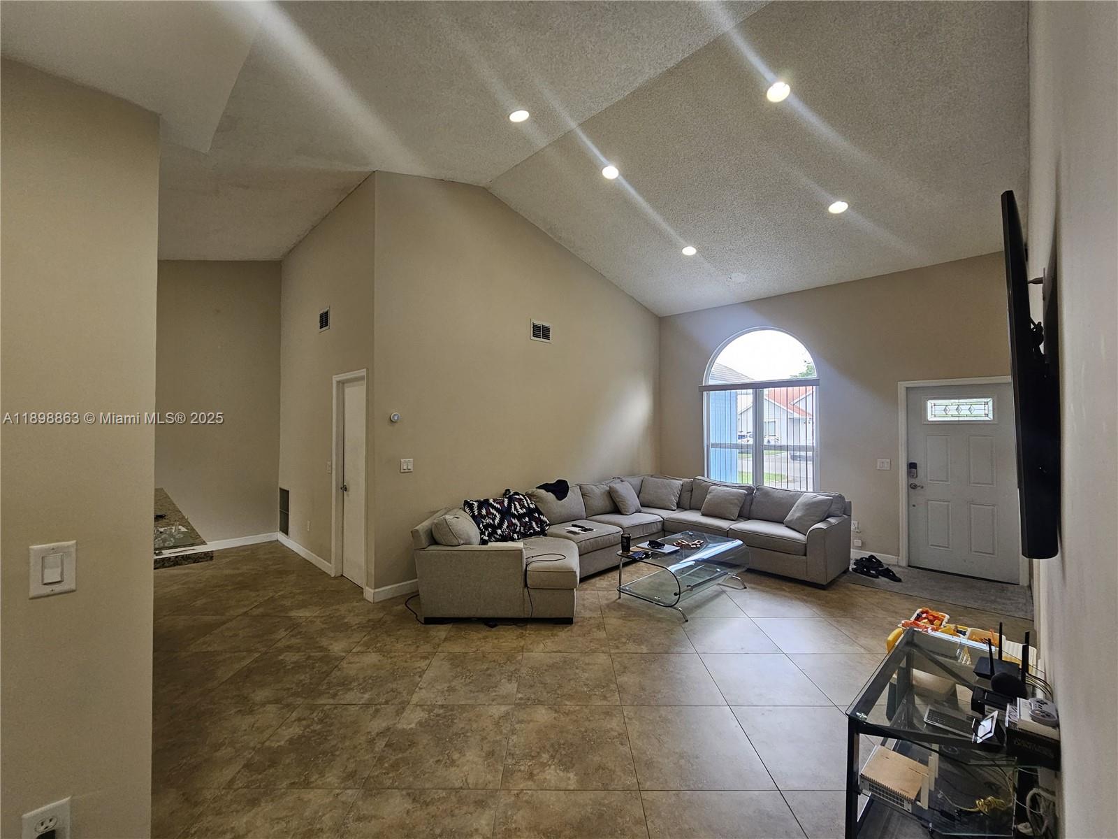 CINNAMON PLACE 1 - Residential
