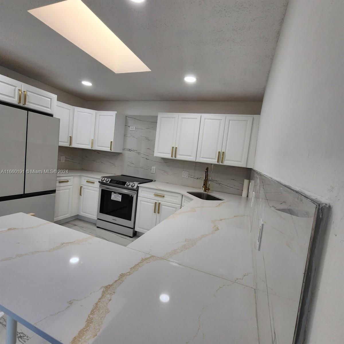SANDALFOOT COVE SEC 12 - Residential