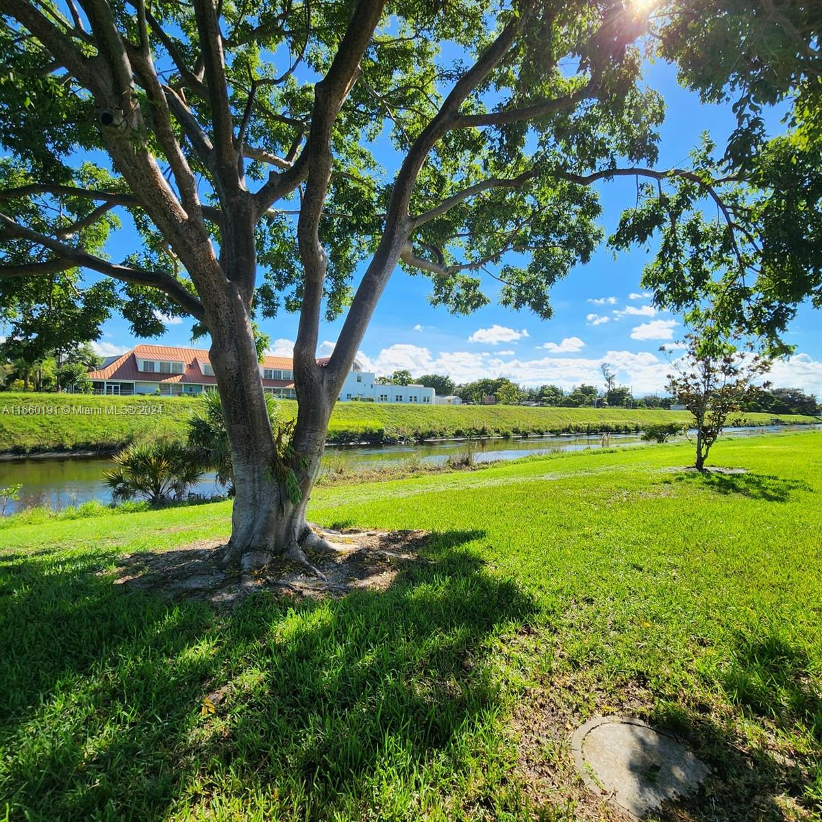 SANDALFOOT COVE SEC 12 - Residential