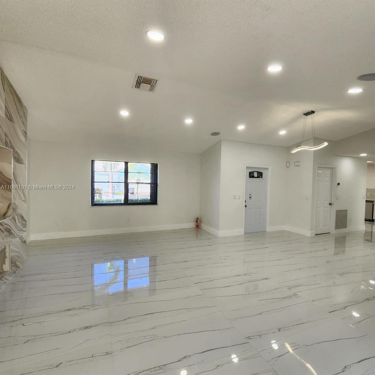 SANDALFOOT COVE SEC 12 - Residential