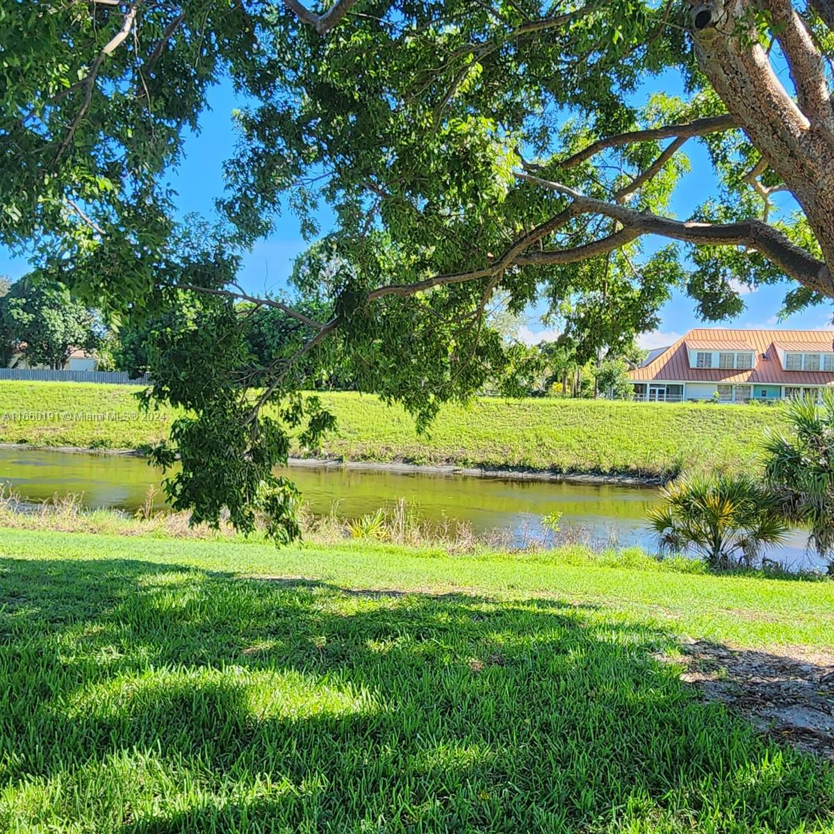 SANDALFOOT COVE SEC 12 - Residential