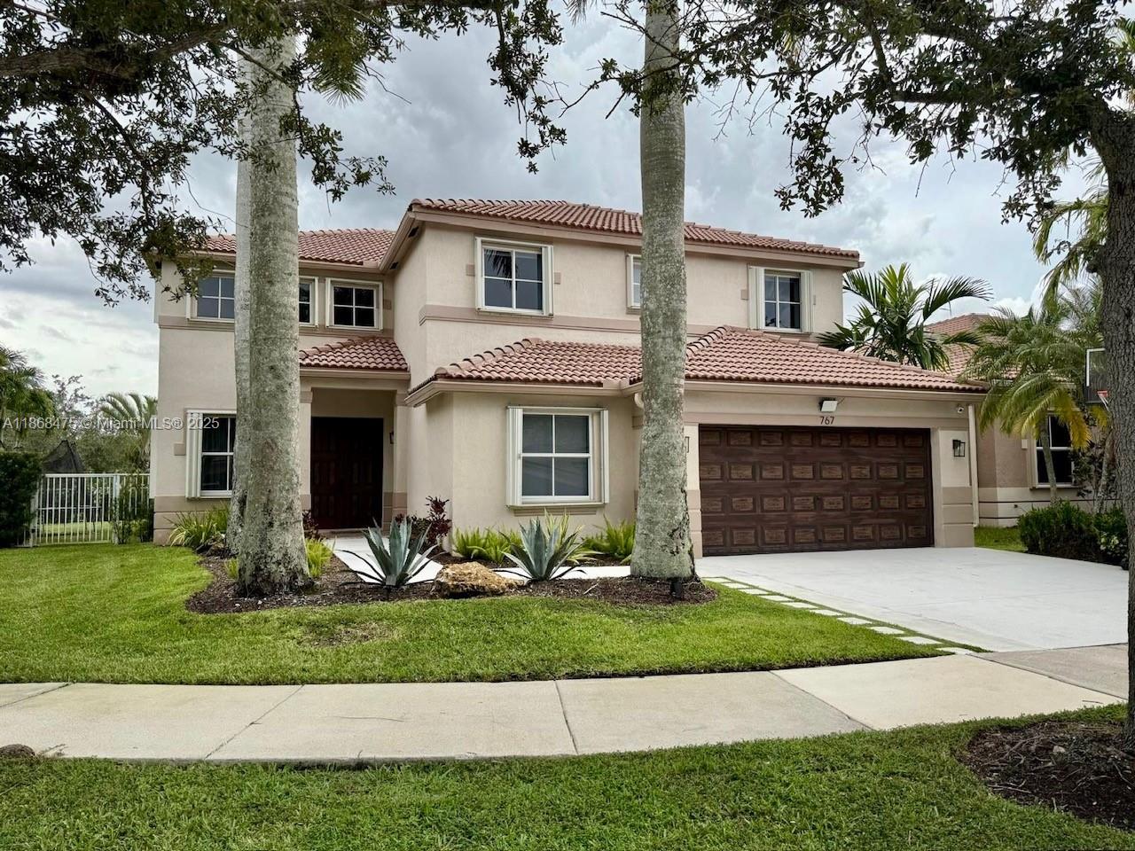 767 Tulip Cir
