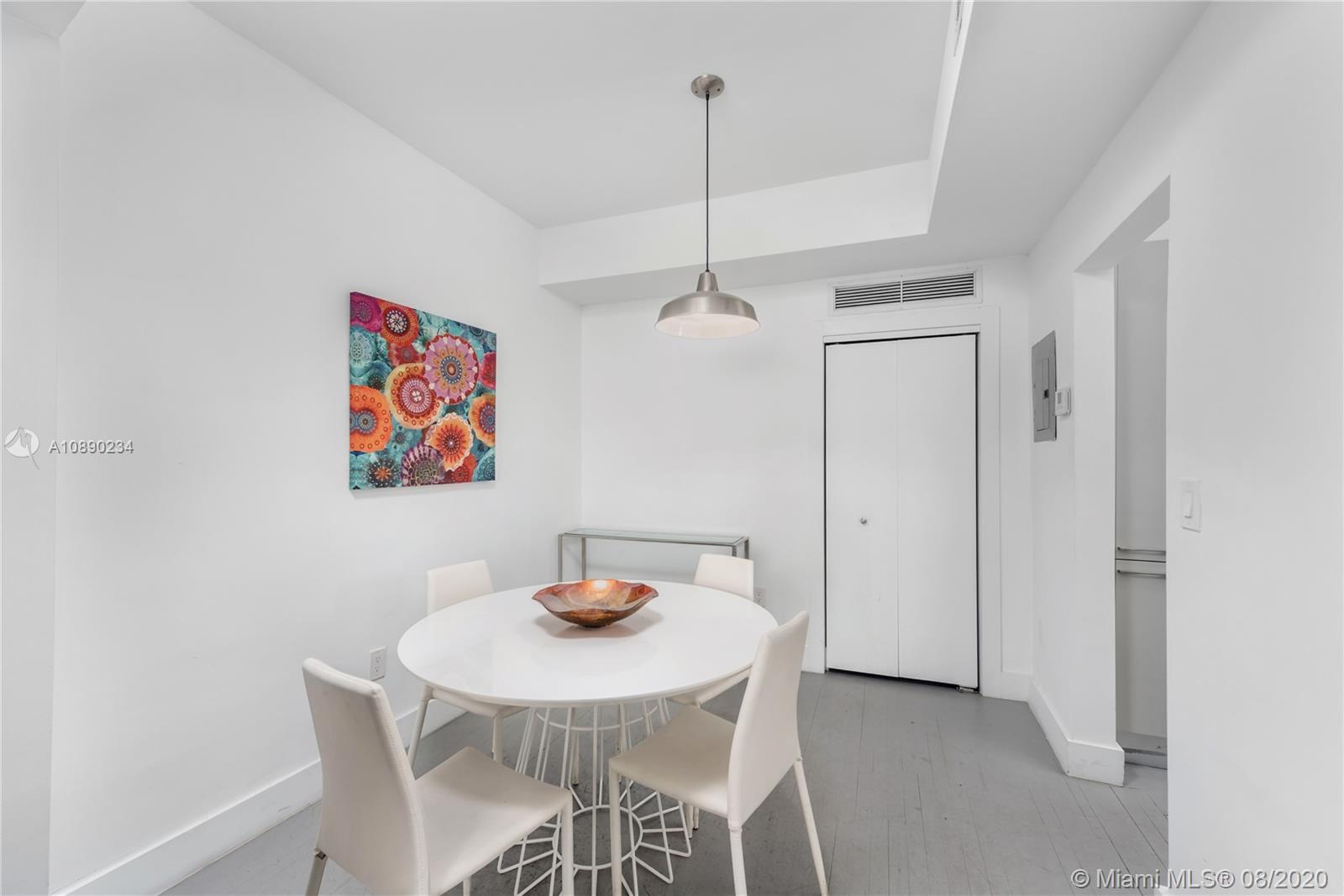 THE MORRISON CONDO - Residential Lease