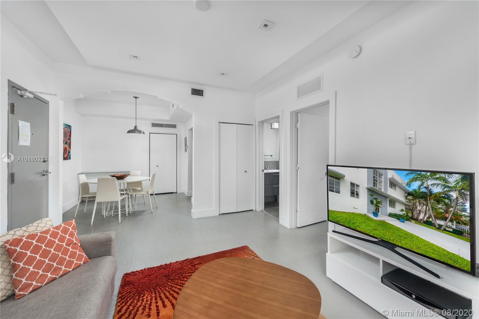 THE MORRISON CONDO - Residential Lease