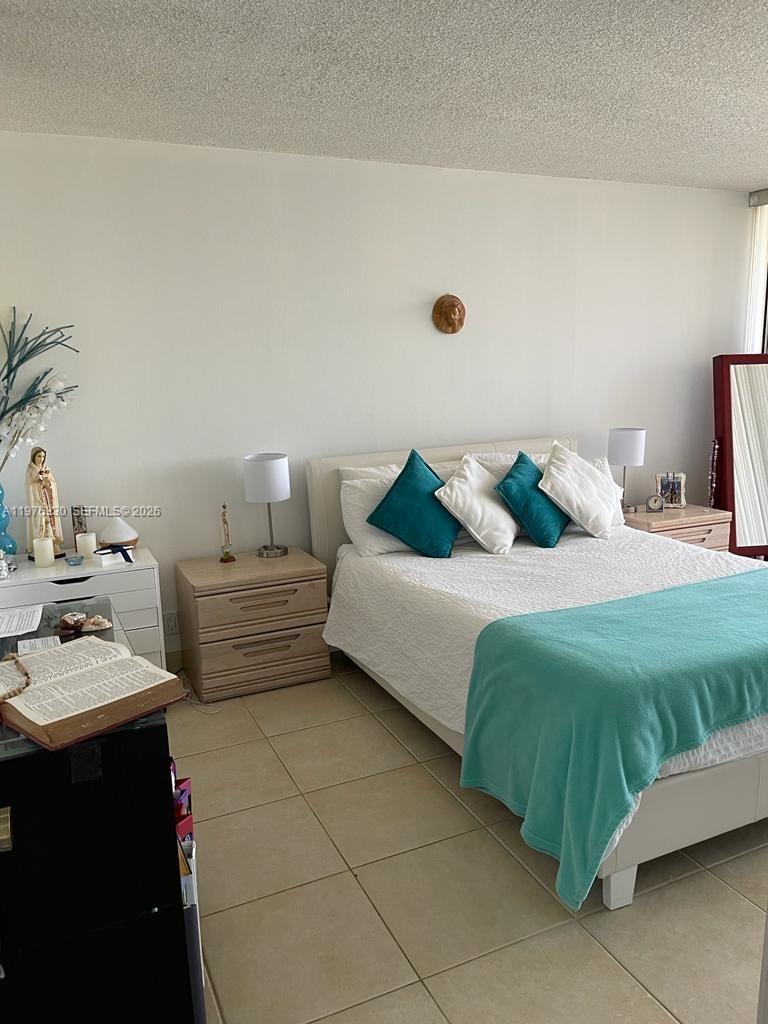 BRICKELL PLACE CONDO - Residential Lease