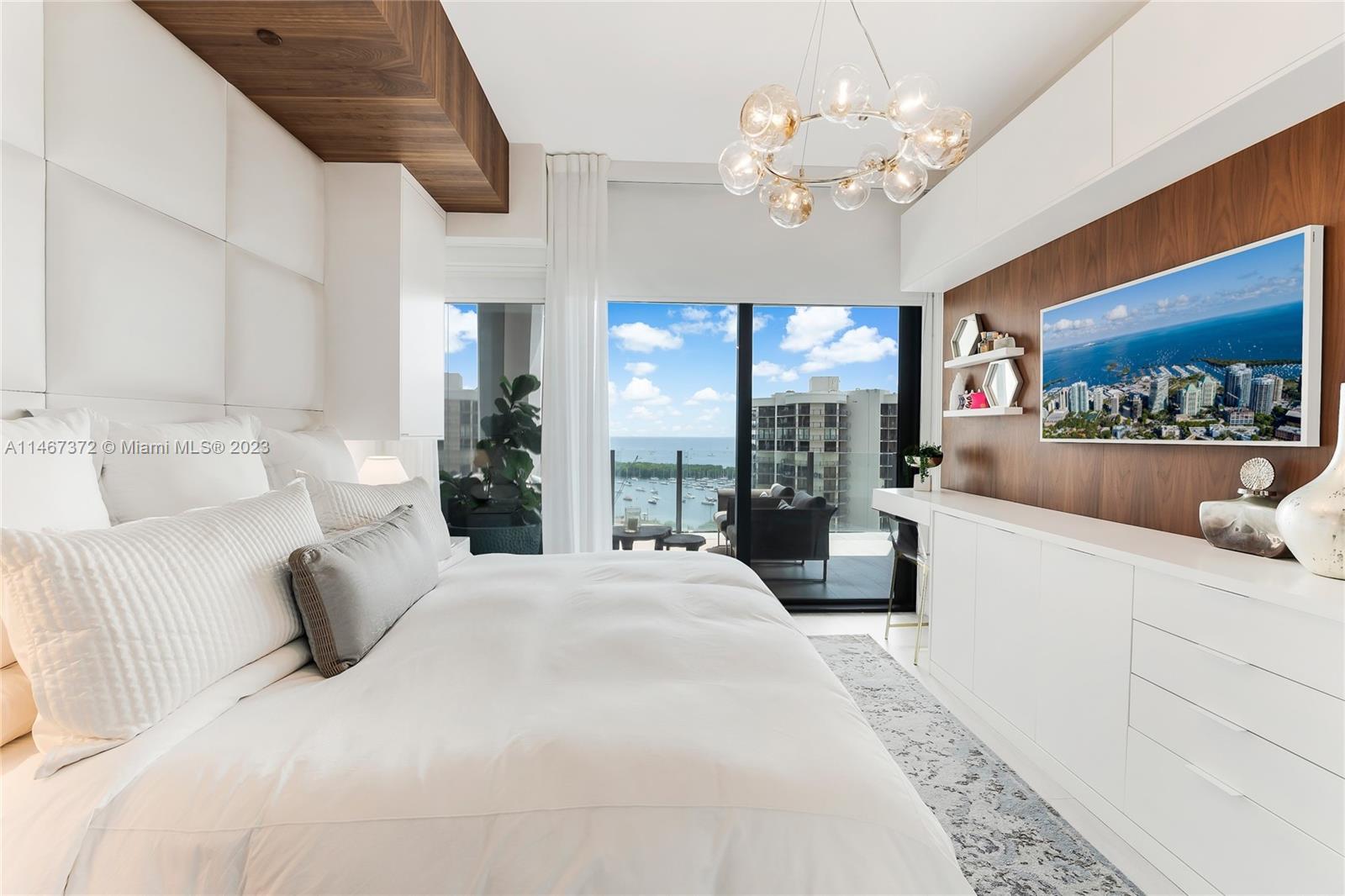 CLUB RESIDENCES AT PARK GR - Residential