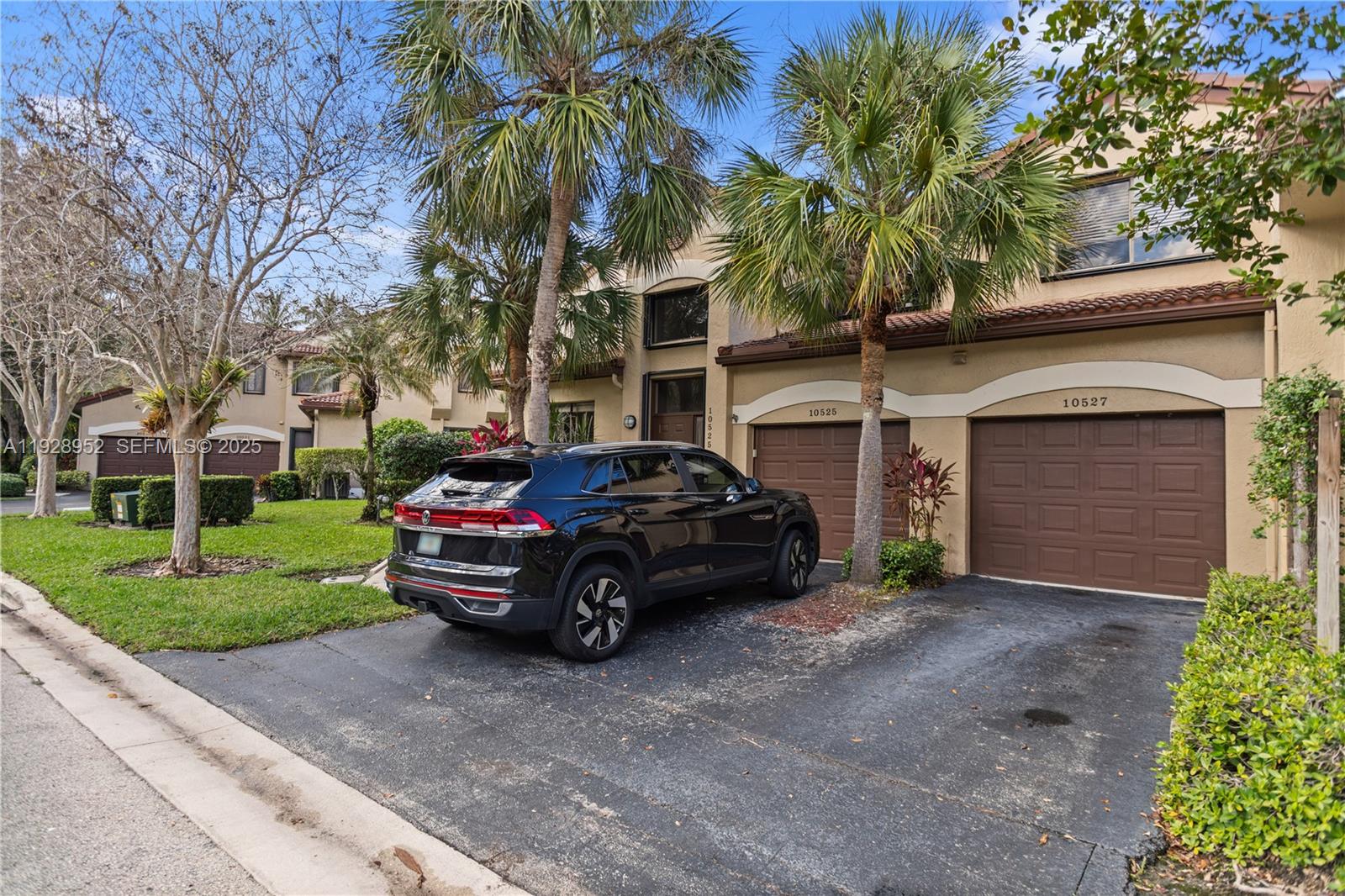 BRIDGEWATER CONDO - Residential