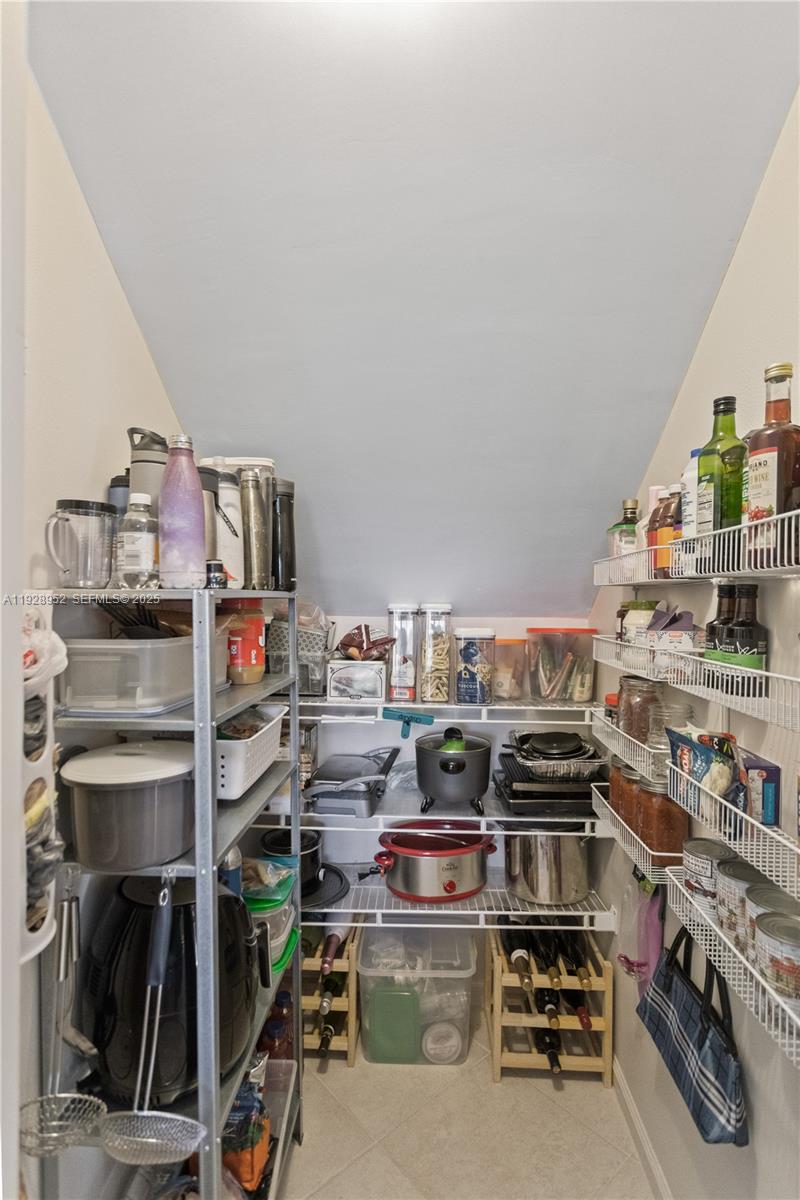 BRIDGEWATER CONDO - Residential