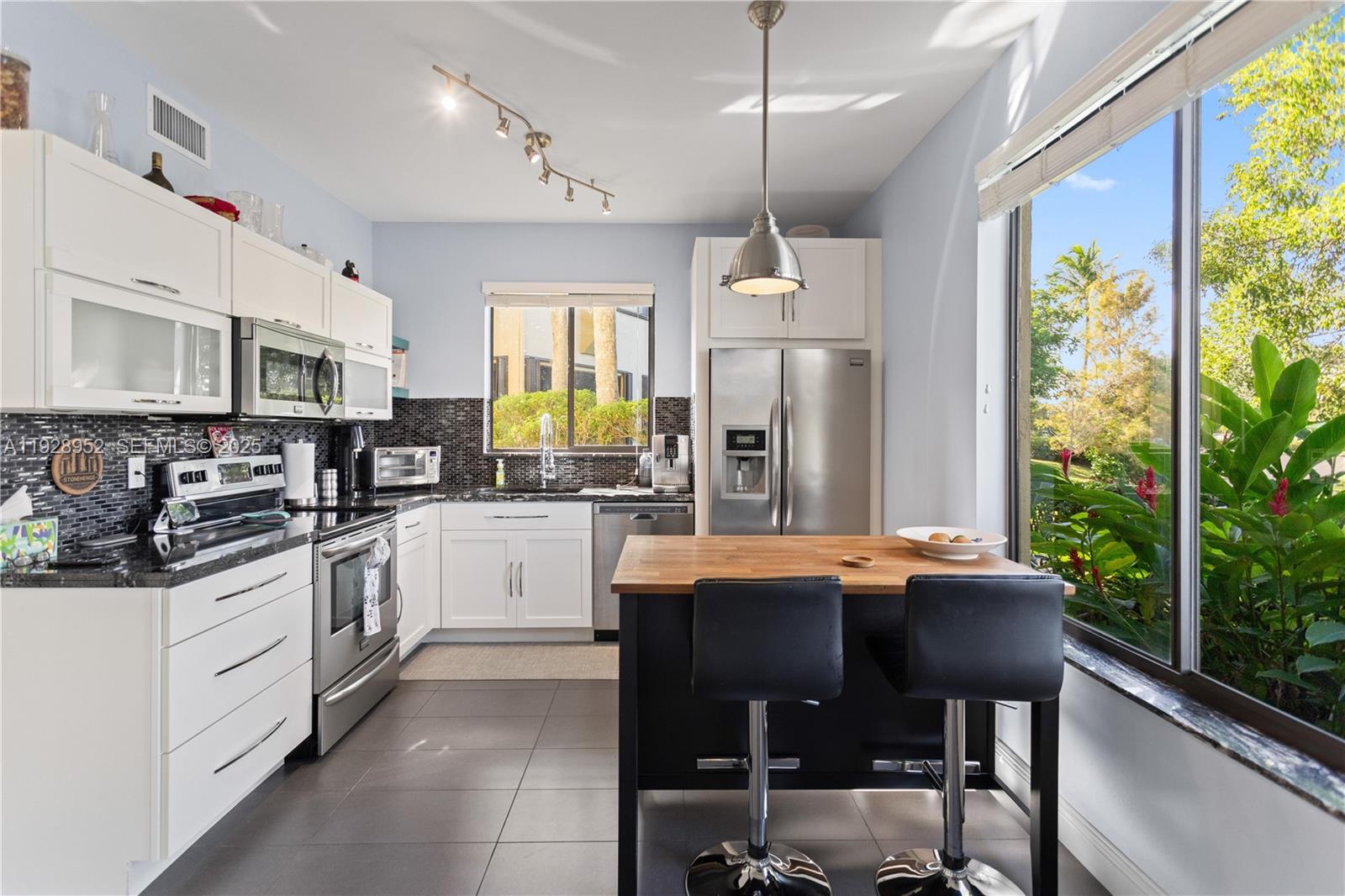 BRIDGEWATER CONDO - Residential