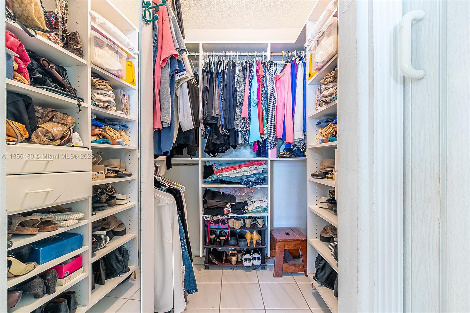 DORSEY ARMS CONDO - Residential